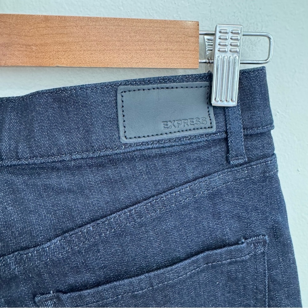 Express NWT Dark Wash Skinny Jeans - Picture 3 of 9